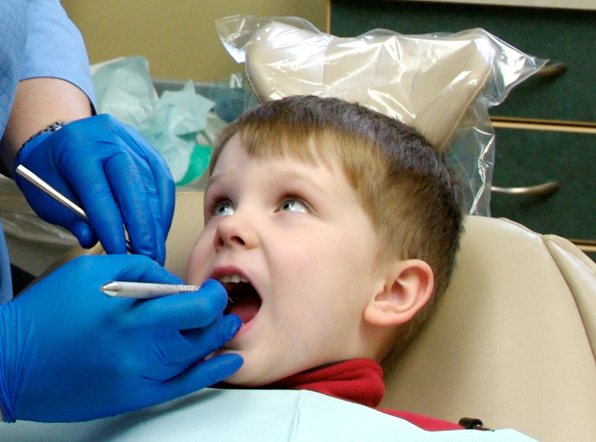 Diş Teli Tedavisine Başlamak İçin En Doğru Yaş